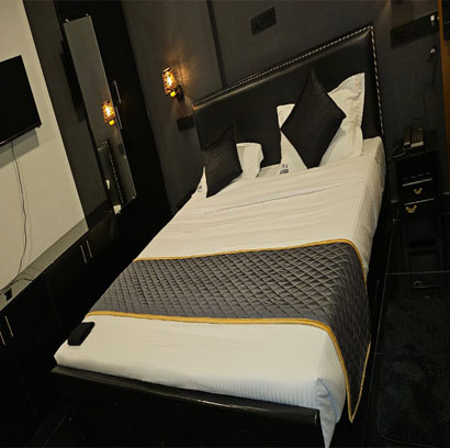 Black Room
